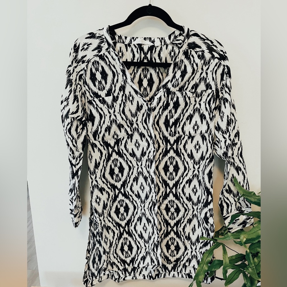 Athleta Black and White Dess